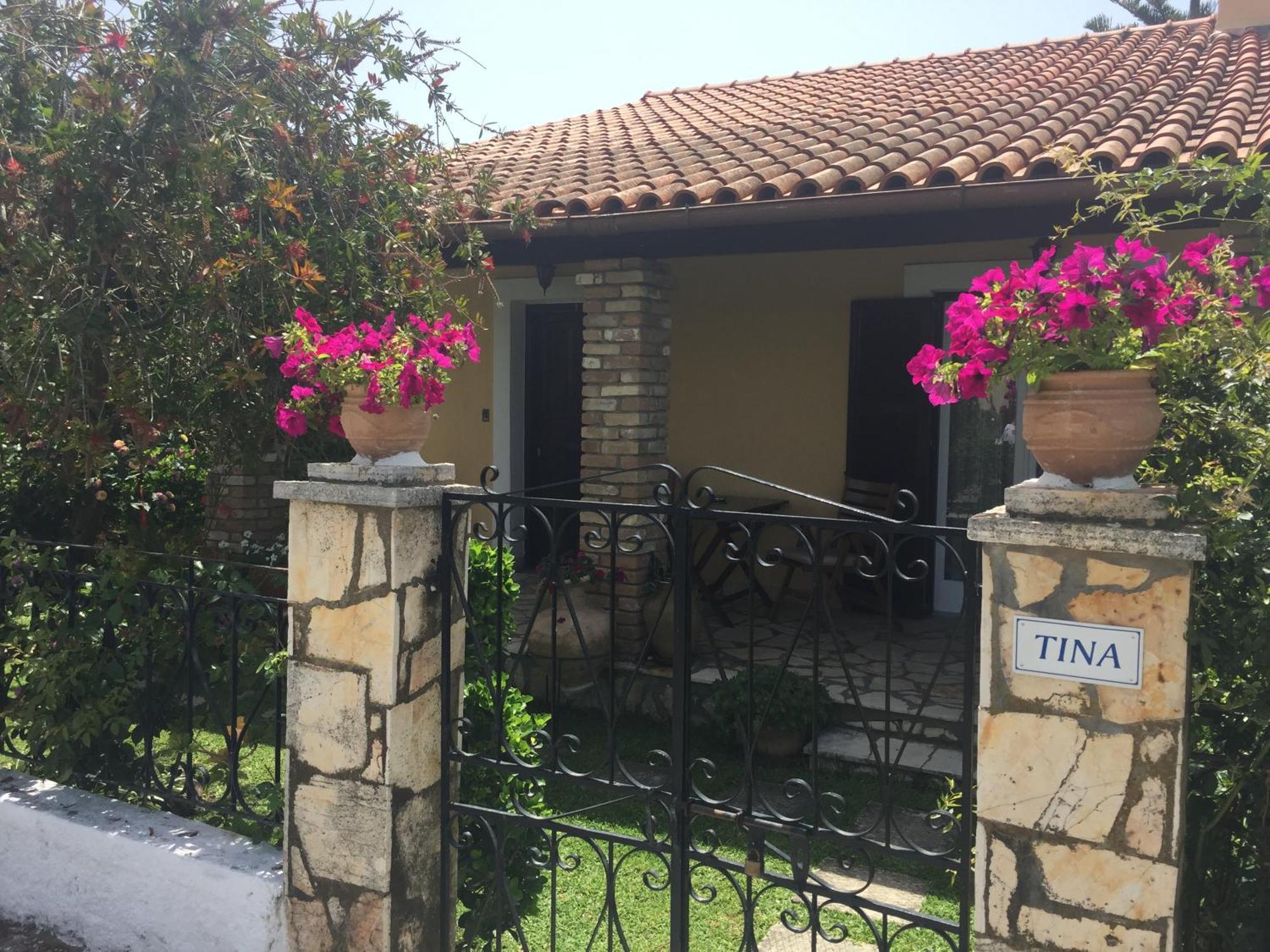 Villa Tina Country Beach Apartments Acharavi  Zimmer foto